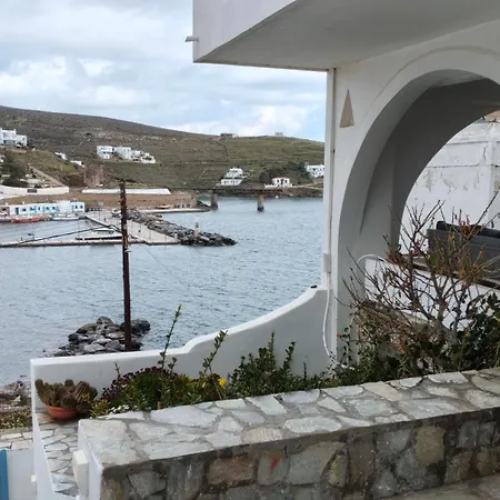 Irini Onar Kythnos